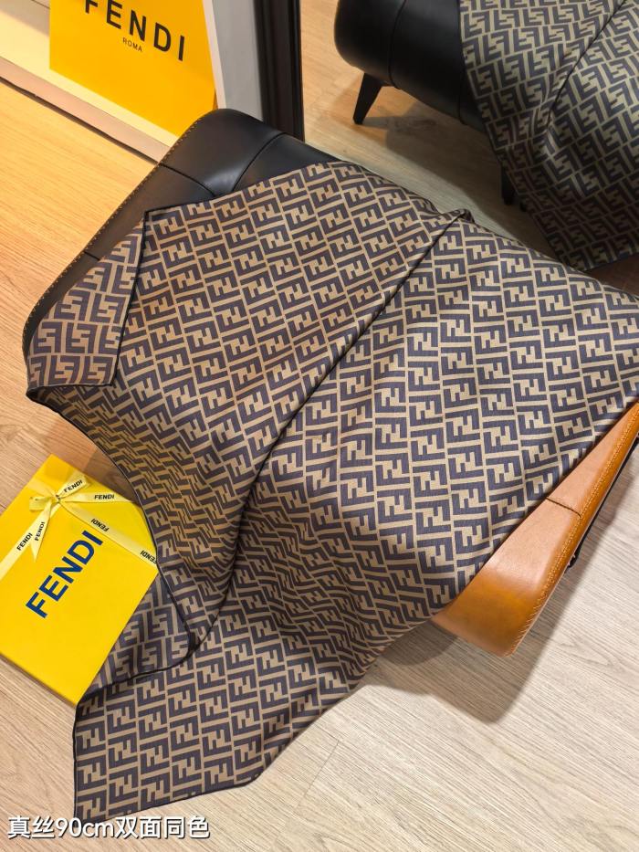 Fendi Silk make scarf SFD2501 90*90cm