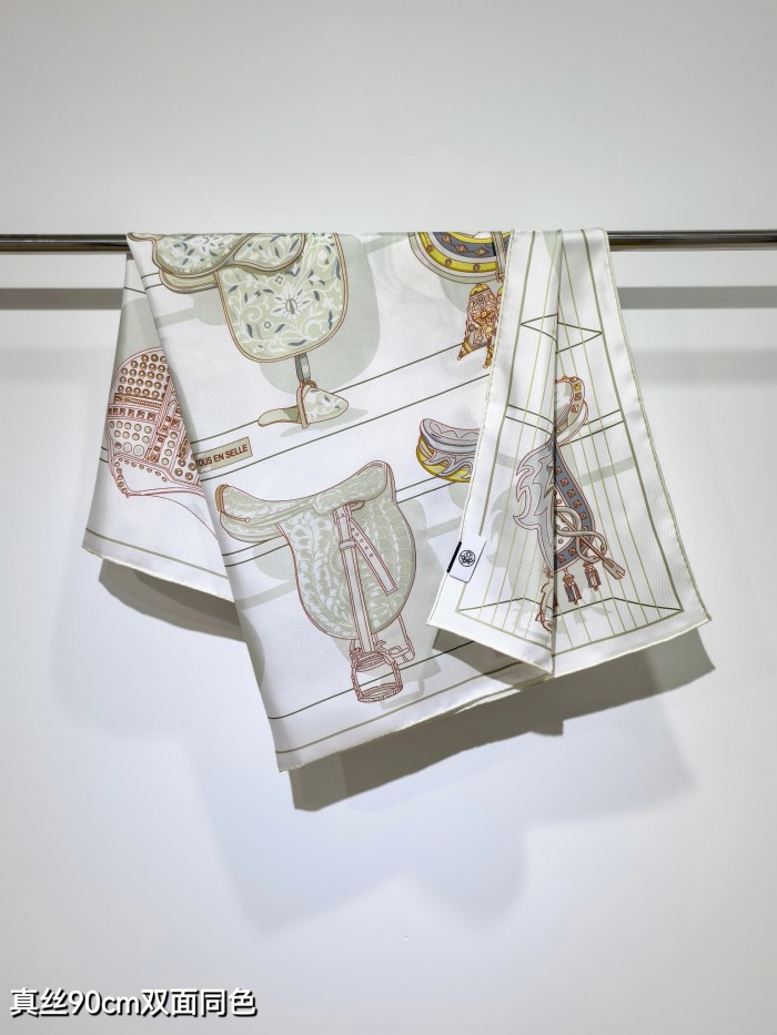 Hermes Silk make scarf SHMS2501 90*90cm