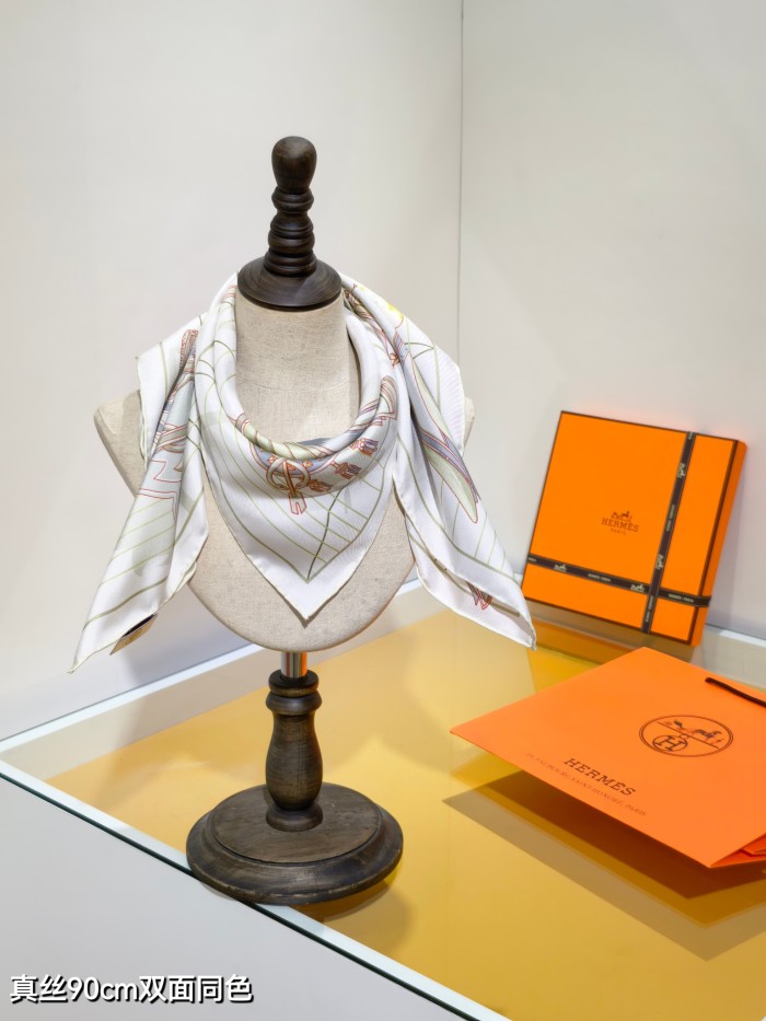 Hermes Silk make scarf SHMS2501 90*90cm