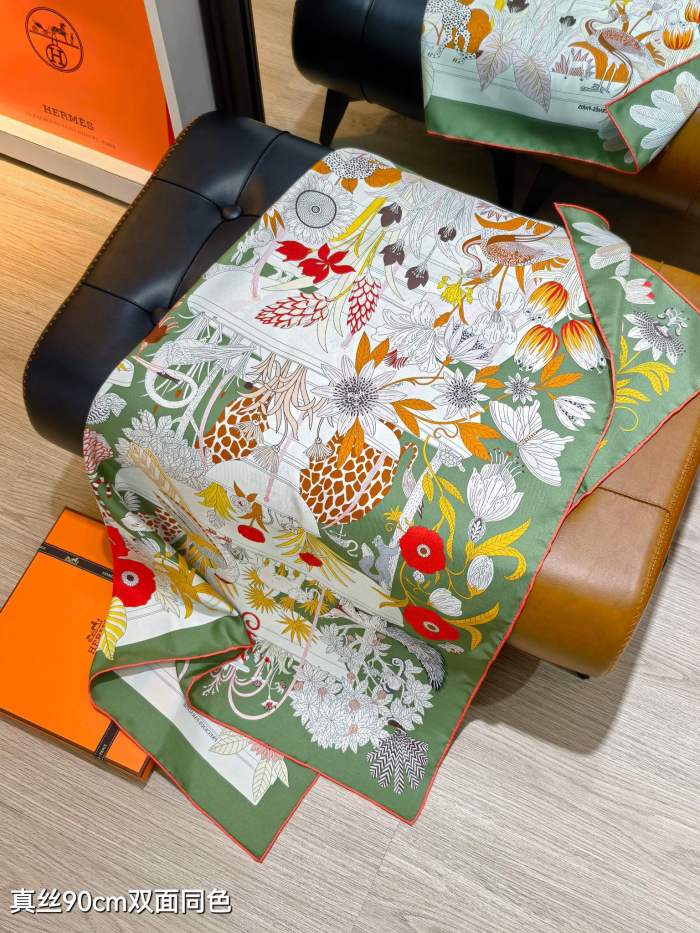 Hermes Silk make scarf SHMS2529 90*90cm