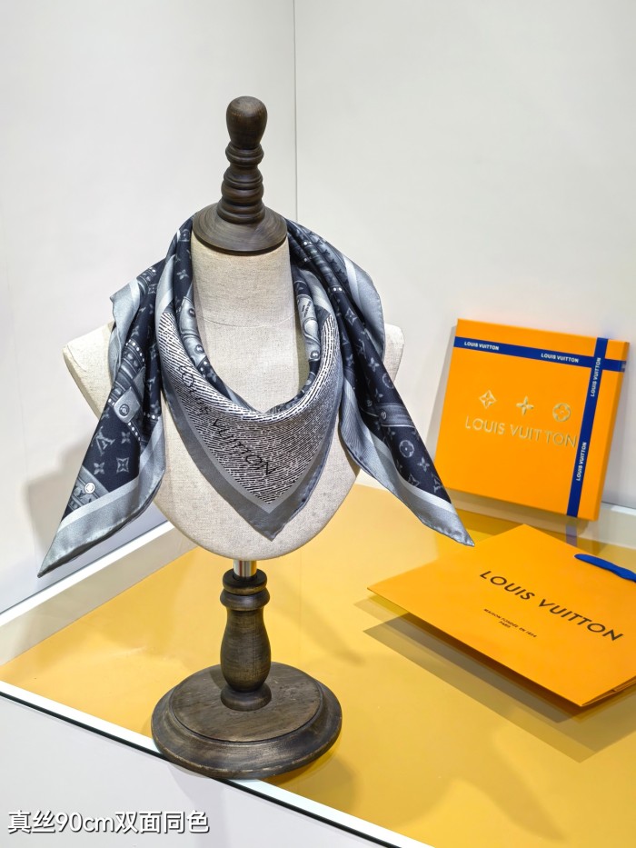 LV Silk make scarf SLV2502 90*90cm