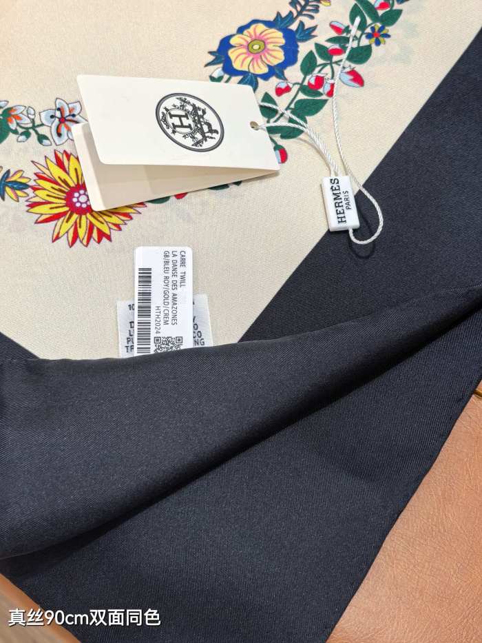 Hermes Silk make scarf SHMS2524 90*90cm