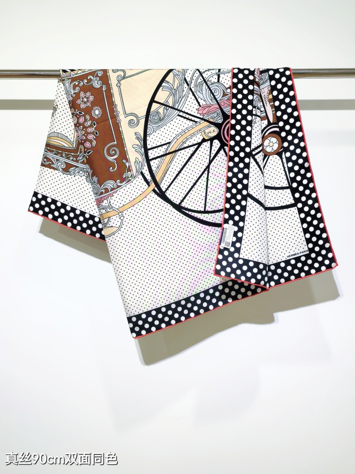 Hermes Silk make scarf SHMS2518 90*90cm