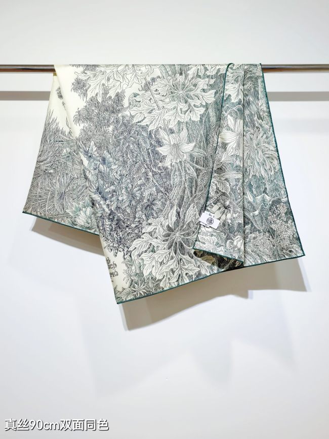Hermes Silk make scarf SHMS2526 90*90cm