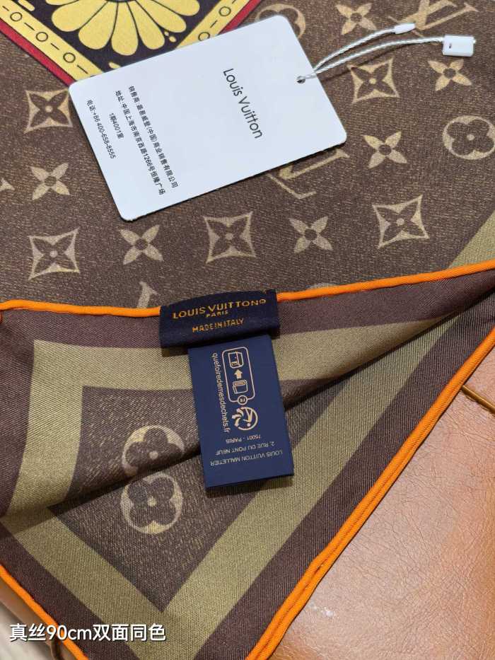 LV Silk make scarf SLV2519 90*90cm