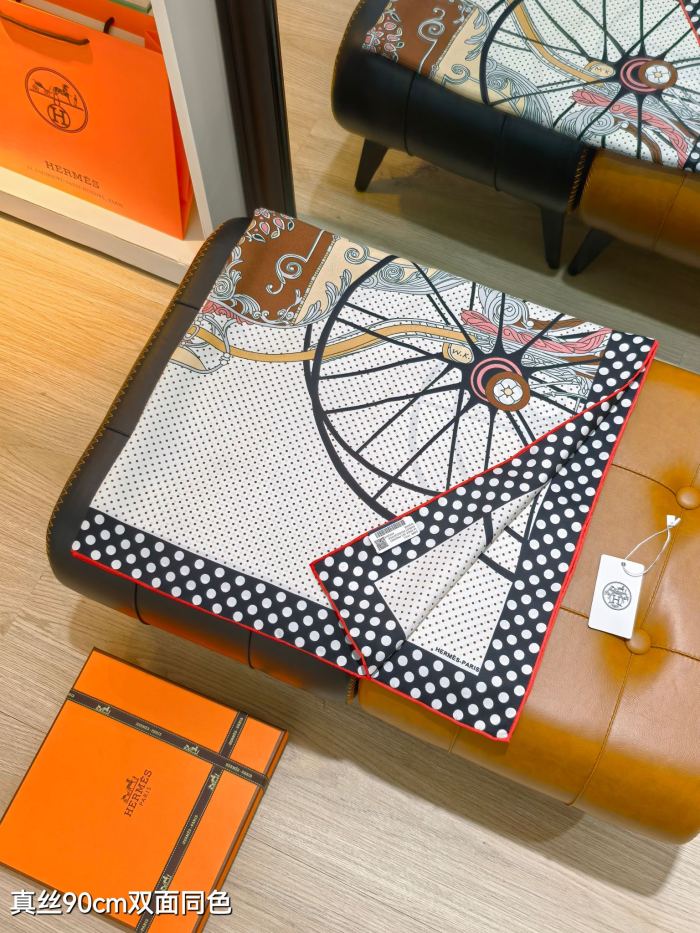 Hermes Silk make scarf SHMS2518 90*90cm