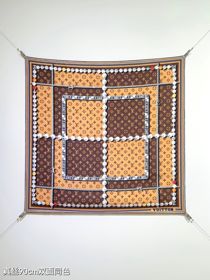LV Silk make scarf SLV2507 90*90cm