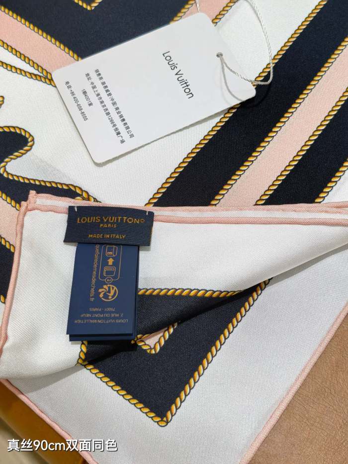 LV Silk make scarf SLV2512 90*90cm
