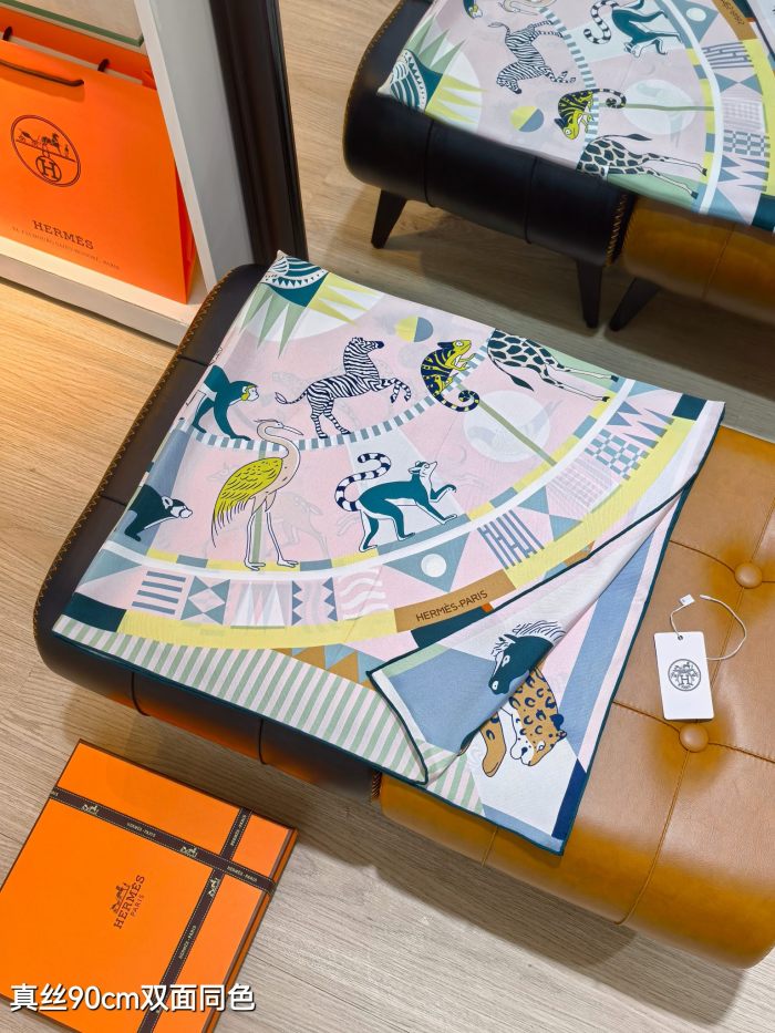 Hermes Silk make scarf SHMS2512 90*90cm