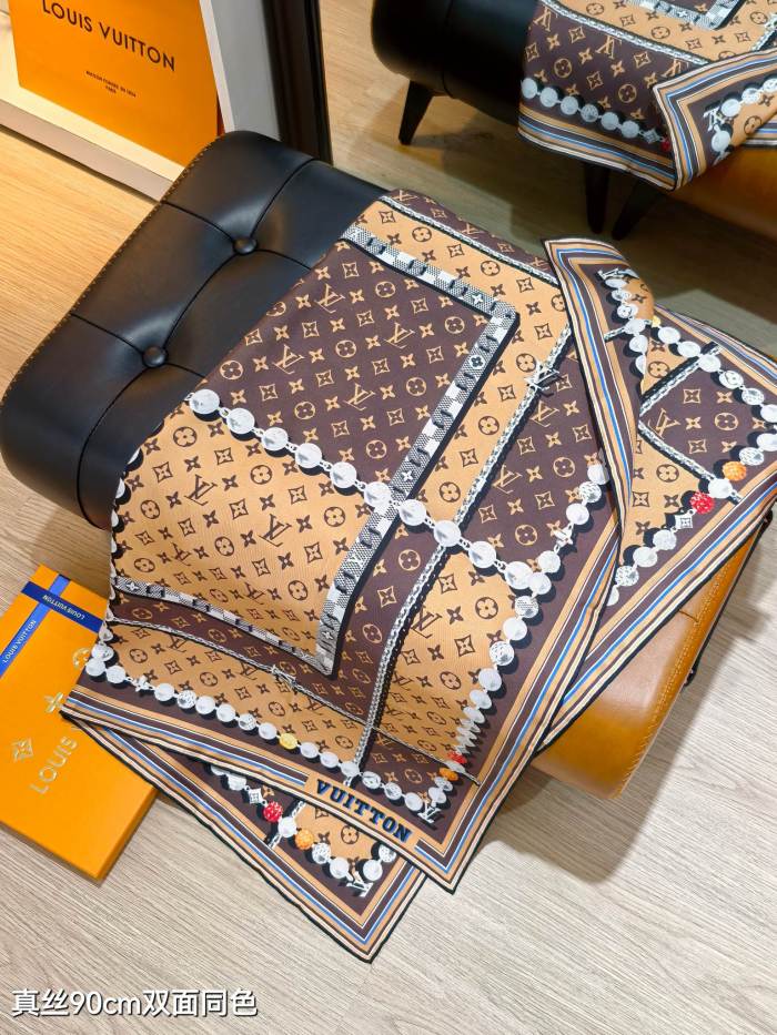 LV Silk make scarf SLV2507 90*90cm