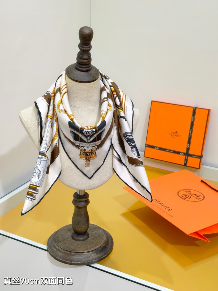 Hermes Silk make scarf SHMS2540 90*90cm