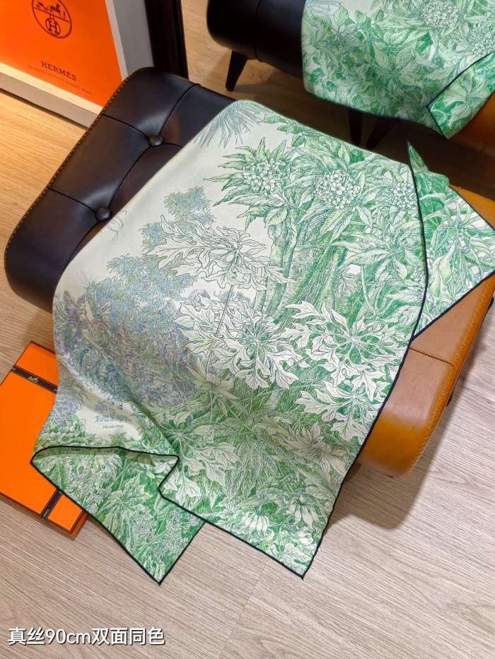 Hermes Silk make scarf SHMS2526 90*90cm