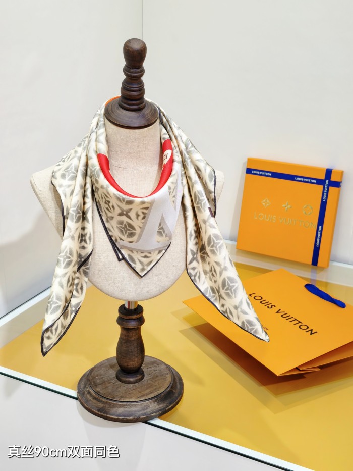 LV Silk make scarf SLV2532 90*90cm