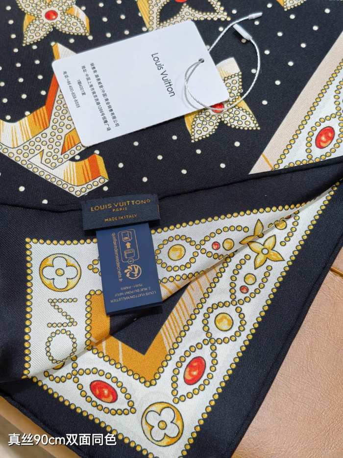 LV Silk make scarf SLV2523 90*90cm