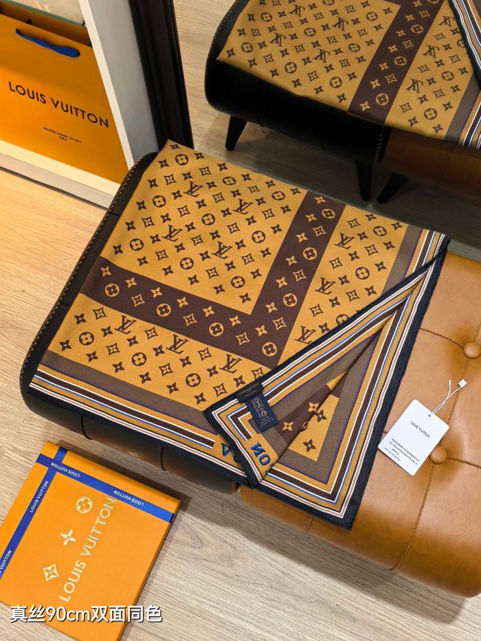 LV Silk make scarf SLV2529 90*90cm