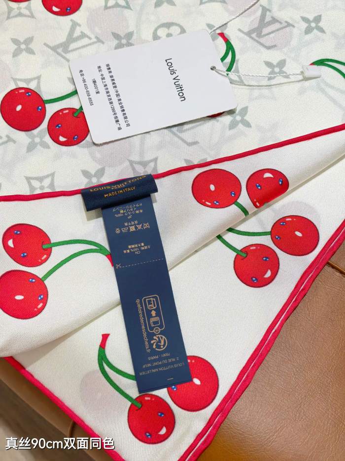 LV Silk make scarf SLV2535 90*90cm
