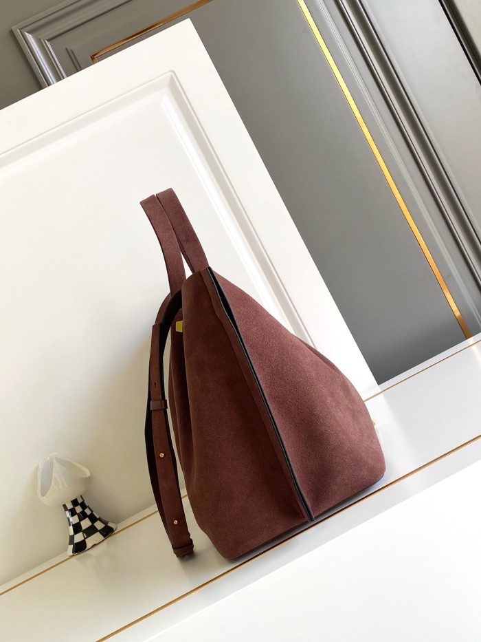 Valentino Garavani VLOGO Escape Tote 9906 LM012032 31-41cm