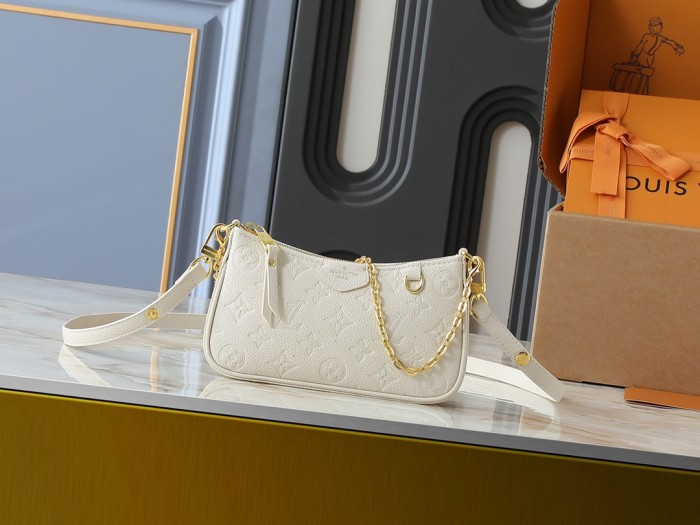 LV Easy Pouch On Strap Bag M81066 LM011 19cm