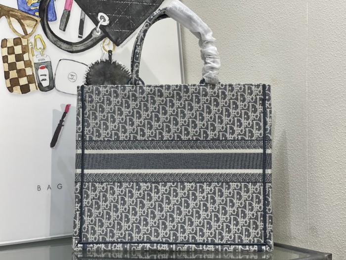 High quality Dior Book Tote 8834 LM042062 36-42cm