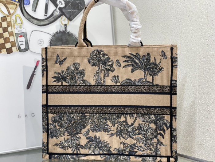 High quality Dior Book Tote 8834 LM042062 36-42cm