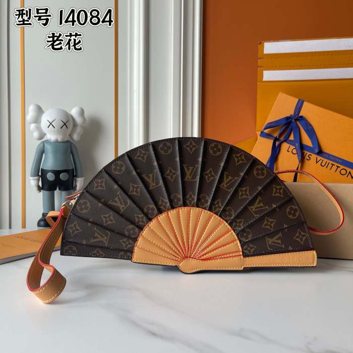 LV Fan Bag M14804 XX081 37cm