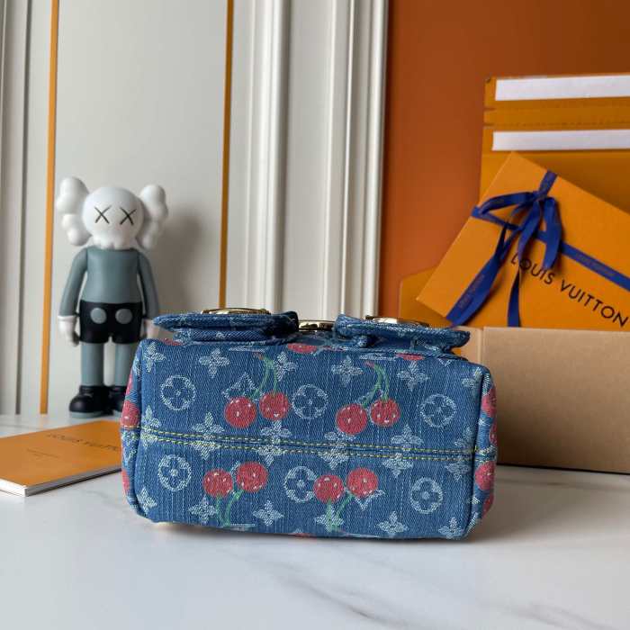 LV Venice Backpack M13679 XX071 26cm