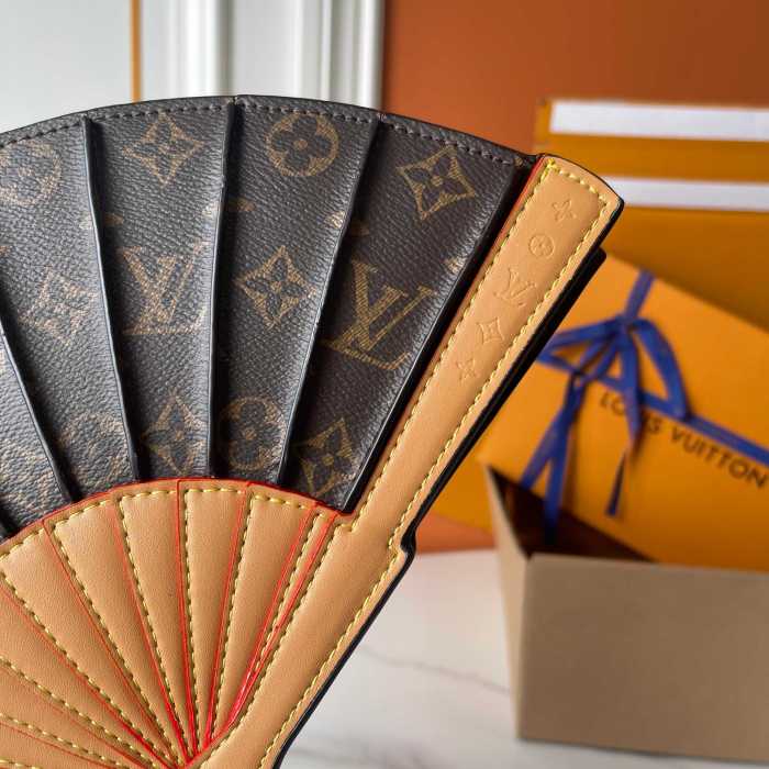LV Fan Bag M14804 XX081 37cm