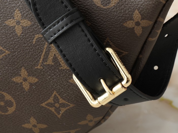 LV Bumbag M43644 XX021 37cm