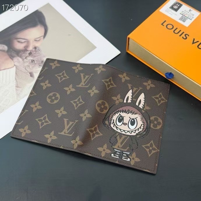 LV Wallet M60410 XX06 19cm
