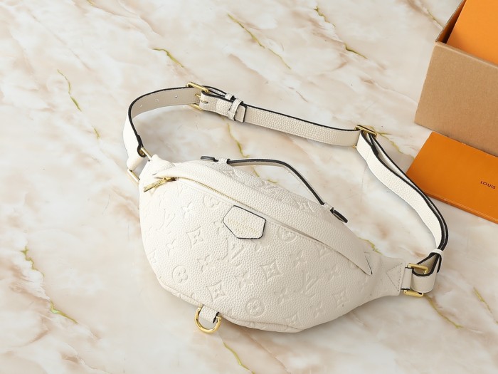 LV Bumbag M43644 XX021 37cm