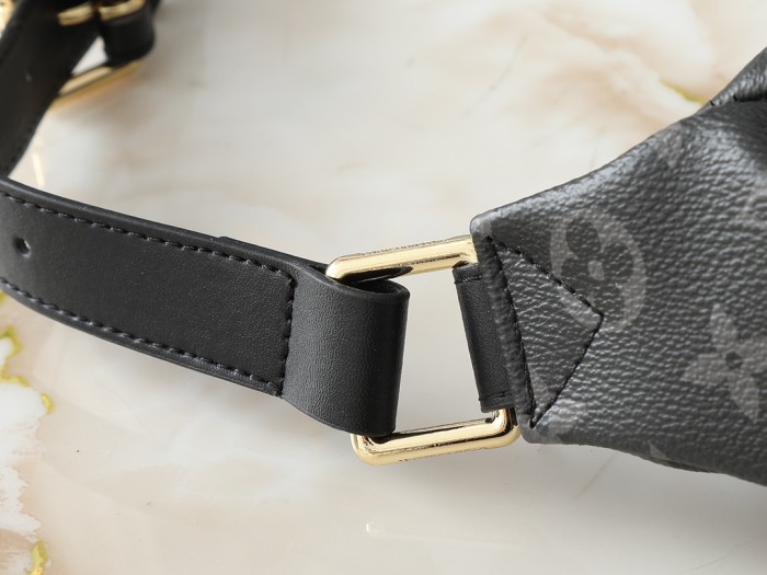 LV Bumbag M43644 XX021 37cm
