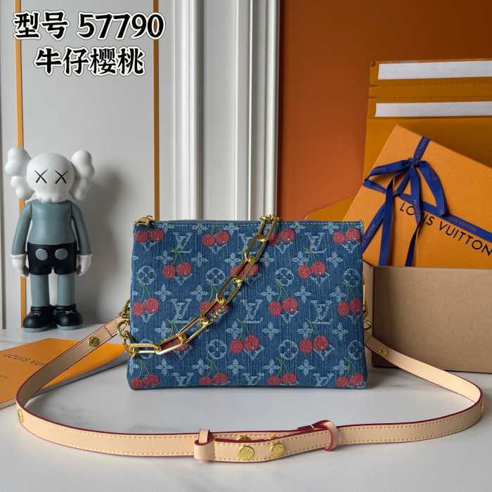 LV Coussin Bag M57790 XX061 26cm