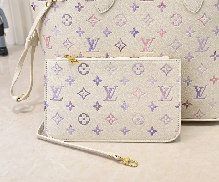 LV Neverfull Bag M40995 XX041 32cm