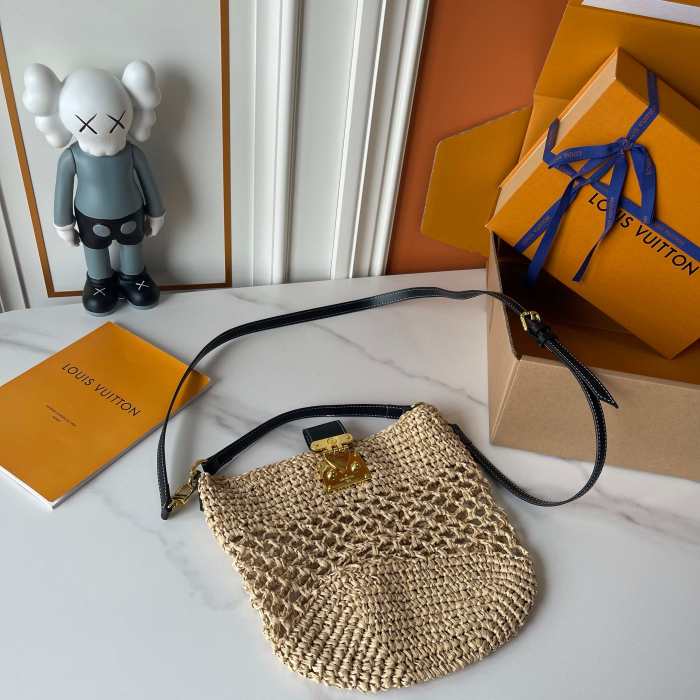 LV Straw Bucket Bag M59608 XX051 19cm