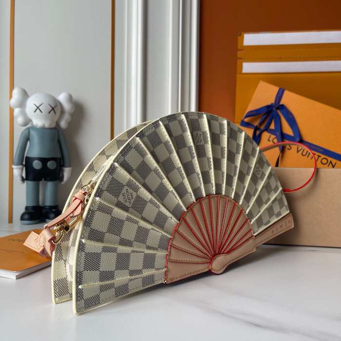 LV Fan Bag M14804 XX081 37cm