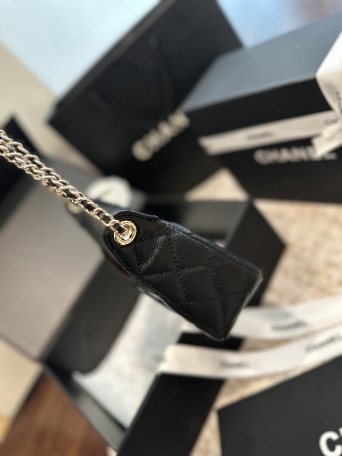 Chanel Chain Bag 054 DB551 22cm
