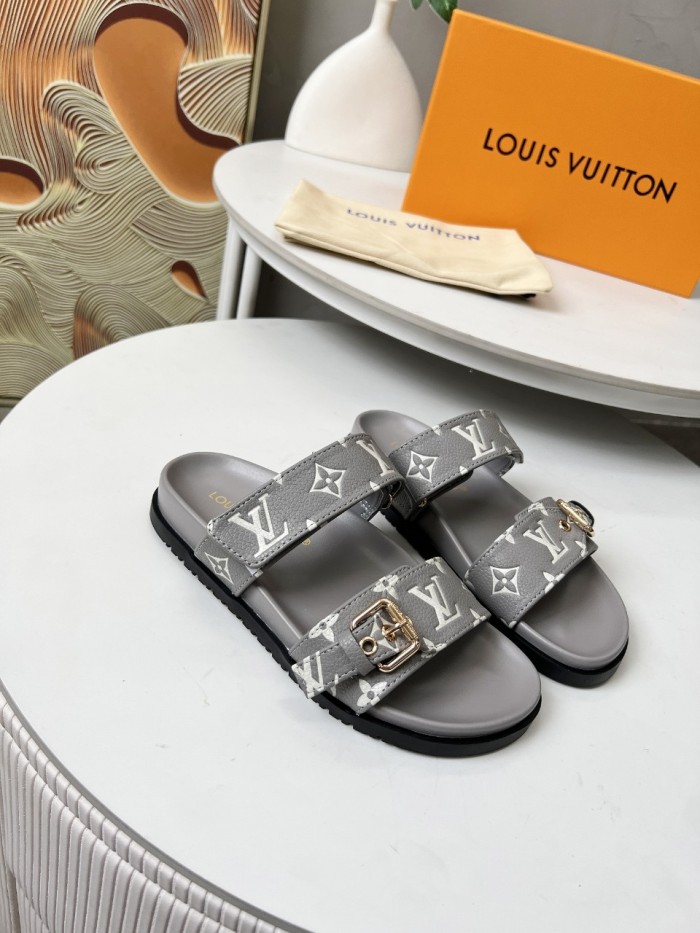 LV shoes 028 HL081