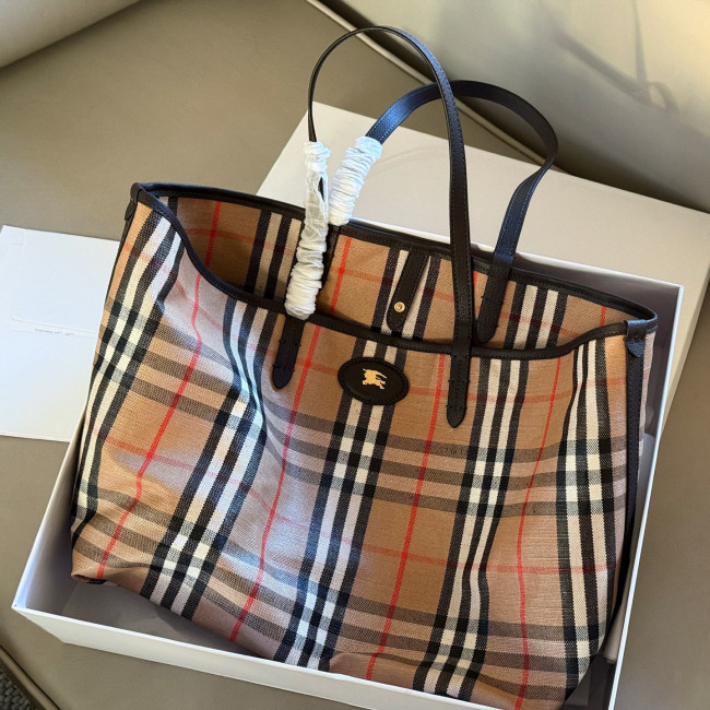 Burberry Highlands Tote 004 DB532 54cm