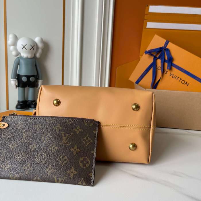 LV Low Key Hobo Bag M25468 LM051 28cm