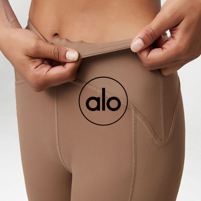 alo Yoga Pants C136