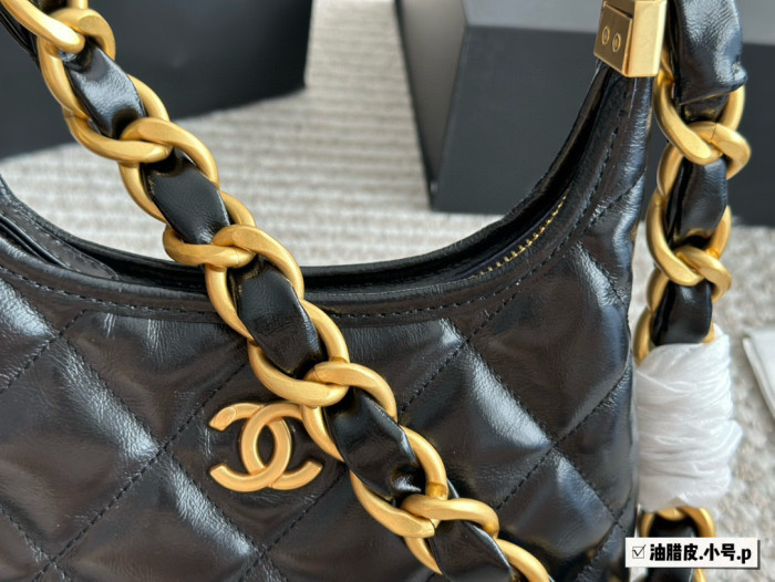 Chanel Shoulder Bag 061 DB532 20cm