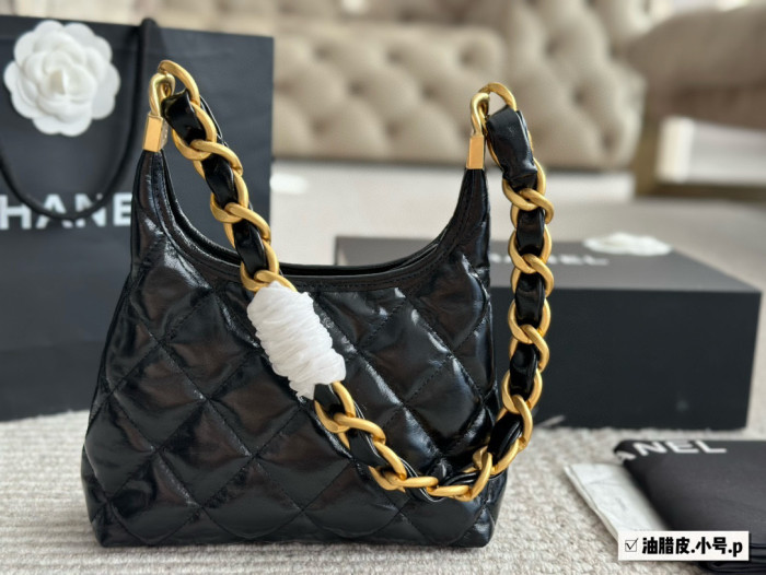 Chanel Shoulder Bag 061 DB532 20cm