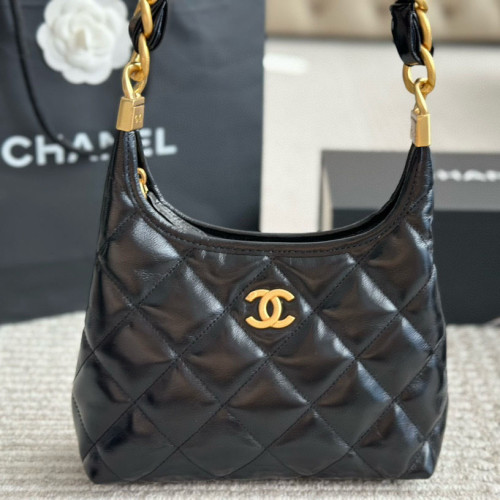 Chanel Shoulder Bag 061 DB532 20cm