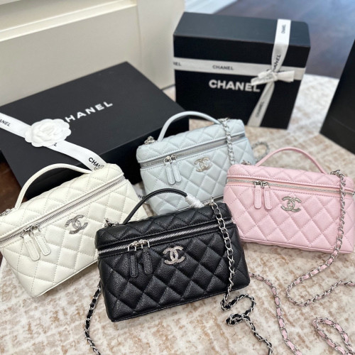 Chanel Handbag 057 DB551 19cm