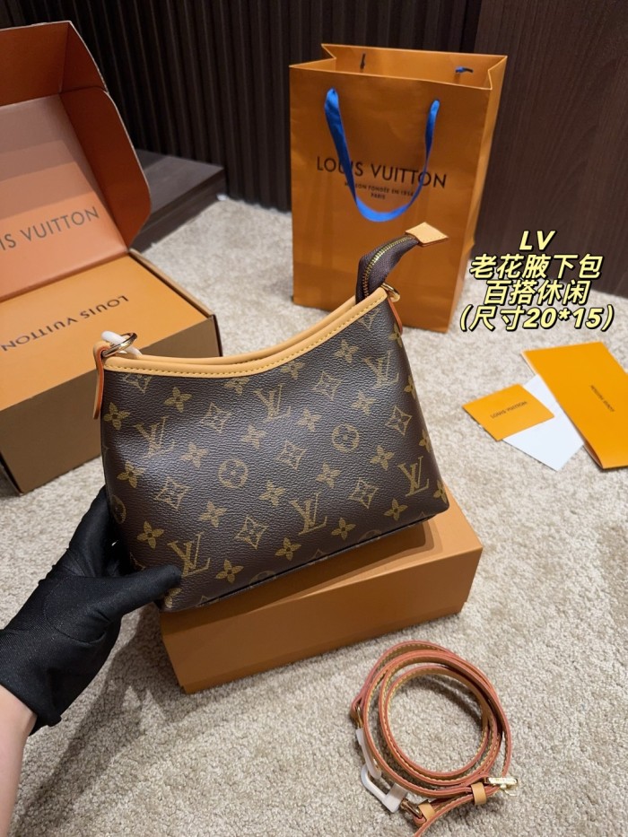 LV Shoulder Bag 136 DB571 20cm