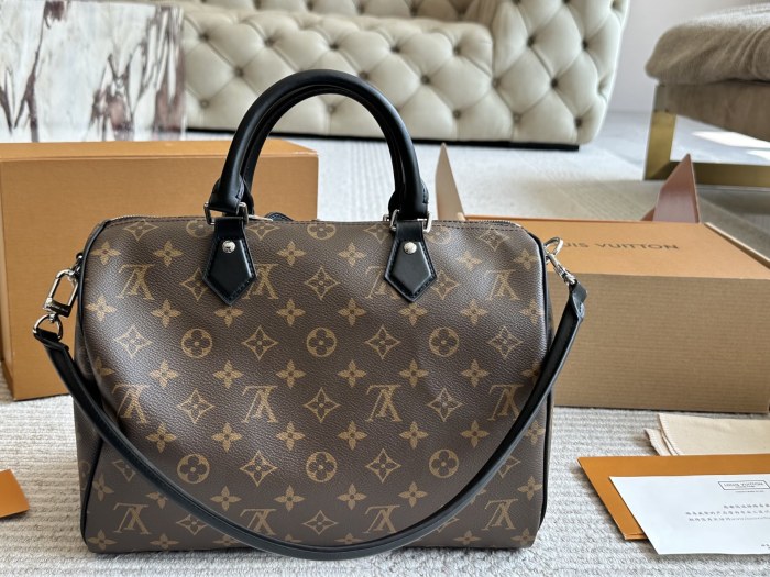 LV Speedy Soft 30 Bag 143 DB532 30cm
