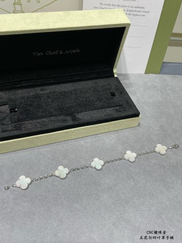 Van Cleef & Arpels Vintage Alhambra Bracelet