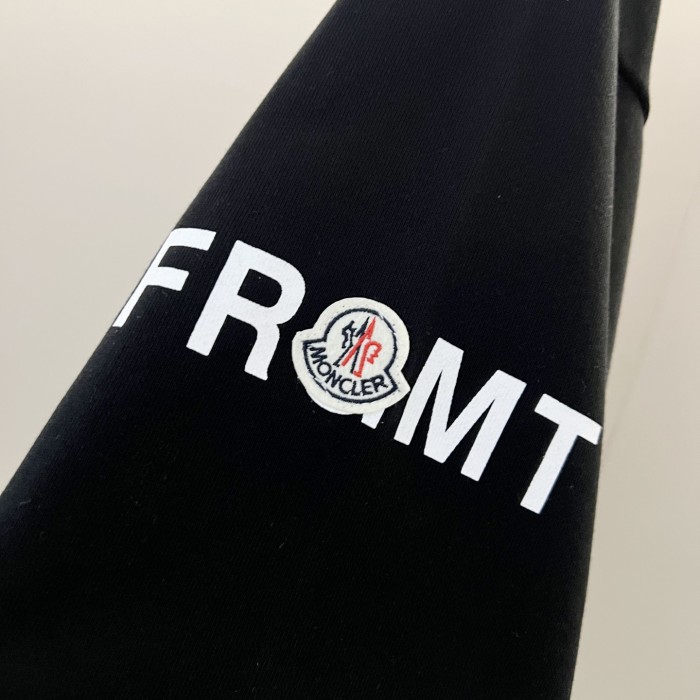 Moncler Sweatshirts 002