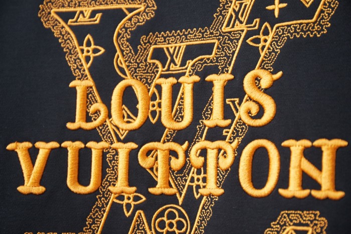 Louis Vuitton Sweatshirts 012