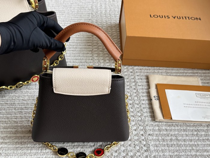 LV Capucines Bag 145 DB002 20-28cm
